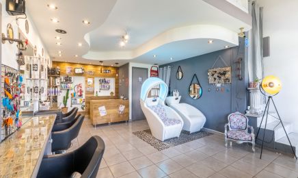 By Beautiful Hair  : Coiffeur à Fréjus