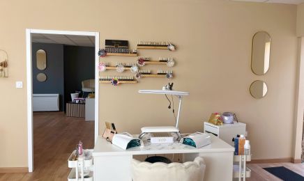 La beauté de Lyna : Institut de beauté à Burbure