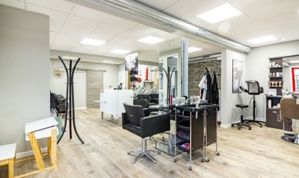 Le Salon par Aurelie TIRET - Pau  : Coiffeur à Pau