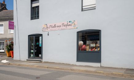 La Malle aux Parfums : Institut de beauté à Blain
