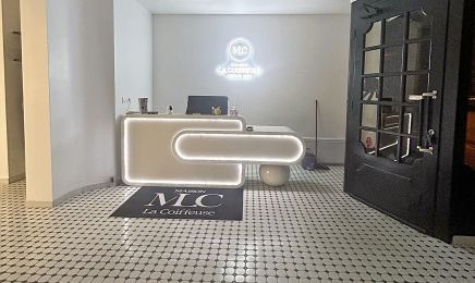 Maison La Coiffeuse : Coiffeur à Fougères