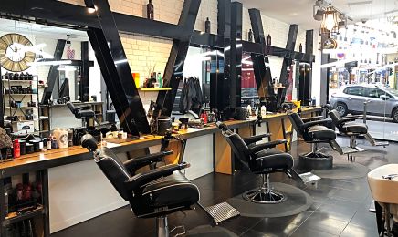 Industrie "Serious" Barbershop : Coiffeur à Lyon