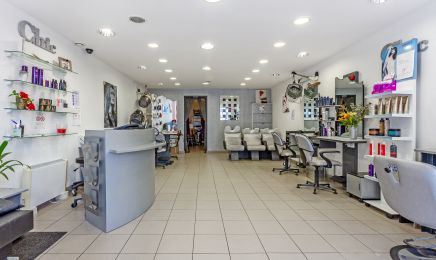 Les Ciseaux de l'Or : Coiffeur à Touques