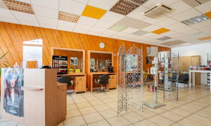 Marie Charlotte Coiffure Visagiste : Coiffeur à Limoges