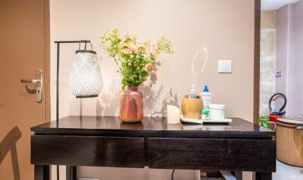OLIYA - Salon de Massage : Institut de beauté à Paris