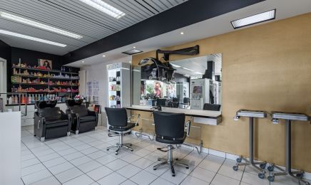Le salon : Barbier à Condé-sur-Vire