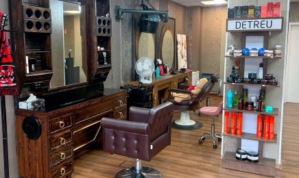 Haarstudio J&C: Friseur in Leverkusen