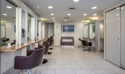JP Coiffure - Jean Paul Coiffure Pantin Métro Hoche  : Coiffeur à Pantin