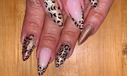 Betty Beauty Nails & Lash by’LS : Institut de beauté à Lapalud