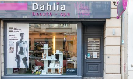 Institut Dahlia By Justine et Tiffany : Manucure à Sarrebourg