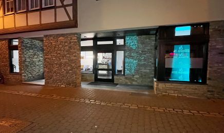 Friseur am Schillerplatz: Kosmetikstudio in Wetzlar