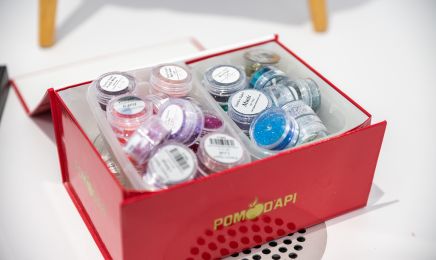 Laur'Ongles : Manucure à Les Peintures