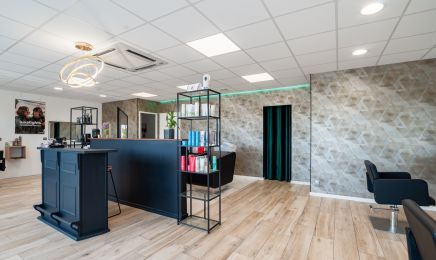 Le Salon Géraldine Coiffure mixte / Barbier : Coiffeur à Savignac
