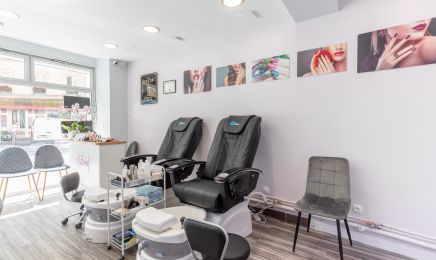 Stella Nails  : Manucure à Paris