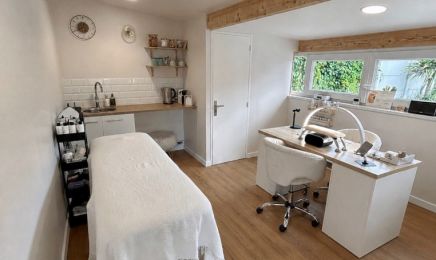 Bloom Beauty : Manucure à Mérignac