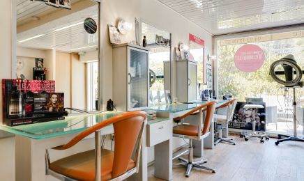 Art Cut Coiffure : Coiffeur à Valbonne