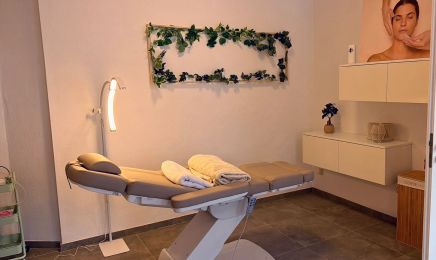 Maya Kosmetik: Kosmetikstudio in Rheine
