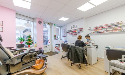 Honey nails  : Coiffeur à Saint-Germain-en-Laye