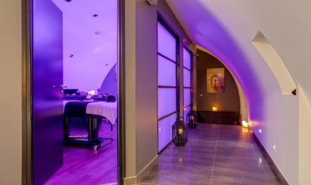 9H Spa : Manucure à Toulouse