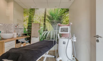 Auré Sens  : Manucure à Saint-Caprais-de-Bordeaux