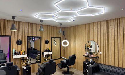 Le Tay Barber : Barbier à Ormoy
