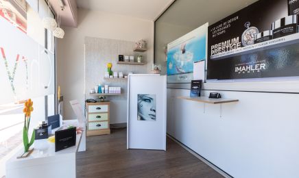 Chrys'Esthetique : Manucure à Eysines