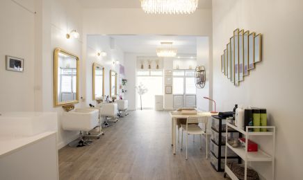 Glow Up By Sab : Manucure à Villeurbanne