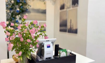 Mom‘s Nails: Nagelstudio in Hamburg