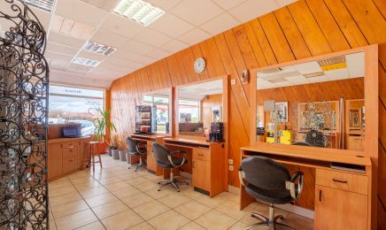 Marie Charlotte Coiffure Visagiste : Coiffeur à Limoges