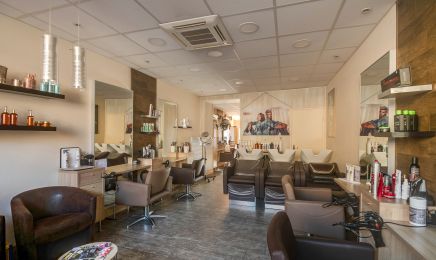Céline Coiffure : Coiffeur à Fontaines-Saint-Martin