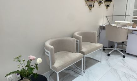 Centre d'esthetique Sharma : Manucure à Saint-Gilles