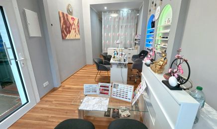 Ami Beauty Nails & Lashes: Kosmetikstudio in Cottbus