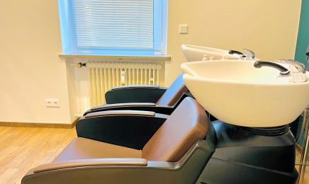 Haarträume Iris: Friseur in Gröbenzell