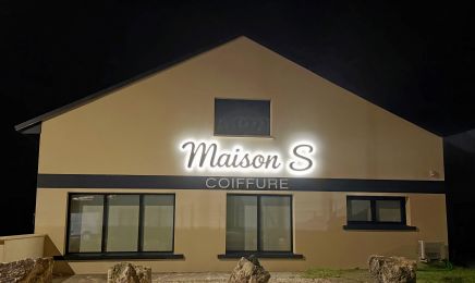 Maison S Coiffure : Coiffeur à Villemandeur