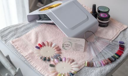 Aux Petits Soins - À Votre Domicile : Manucure à Carbonne