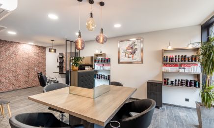 Karactère - Montrevel : Barbier à Montrevel-en-Bresse