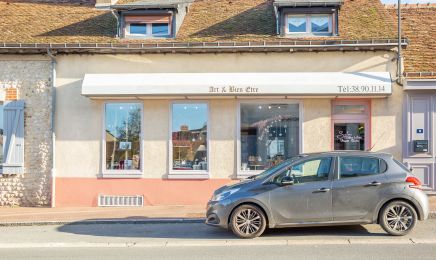Art Et Bien Etre Coiffure Mixte : Coiffeur à Bellegarde