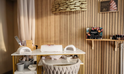 Unique Hôtels & Résidences & Spa : Manucure à Saint-Raphaël