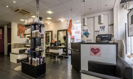 Viva la Vie by Marilyn Prevost  : Coiffeur à Villeneuve-sur-Lot