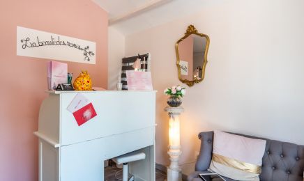 La Beauté des Reines  : Institut de beauté à Aubais