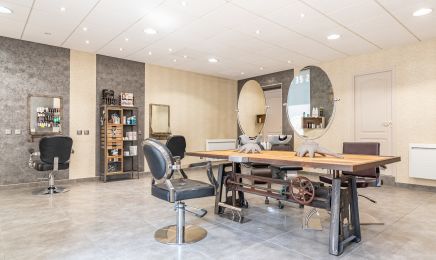 De mèche avec vous : Coiffeur à Val-d'Arc