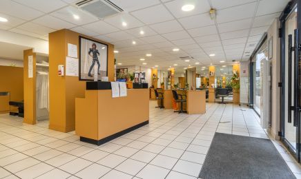 Camille Albane - Brétigny-sur-Orge : Coiffeur à Brétigny-sur-Orge