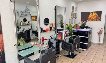 Rosa Haar- & Kosmetikstudio: Kosmetikstudio in Köln