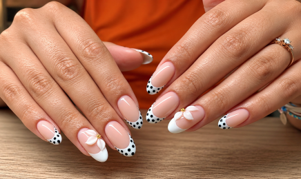 NAILS LAB, Rehaussement de cils - Browlift - Nail Art - Pose capsules  : Institut de beauté à Clouange