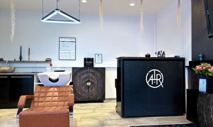 Haarquartier: Kosmetikstudio in Neumünster