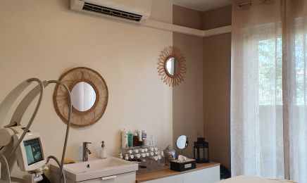 Centre de Beauté Anaïs journet - Electrolyse et soin du visage : Manucure à Villette-de-Vienne