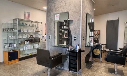 Salon Phönix Friseur & Kosmetik: Friseur in Braunsbedra