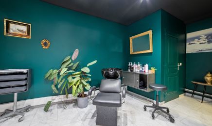 Chez Antoine Coiffeur - Barber  : Coiffeur à Tourrettes