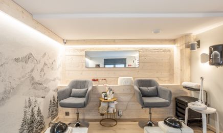 Les Privilèges Beauté : Manucure à Megève