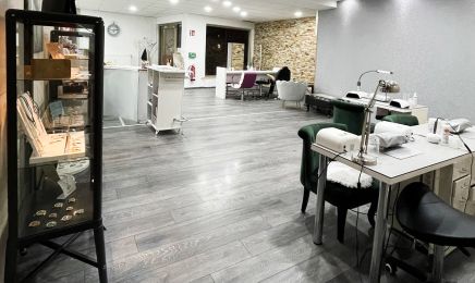 Glamorous - Hair & Beauty: Barbershop in Neutraubling